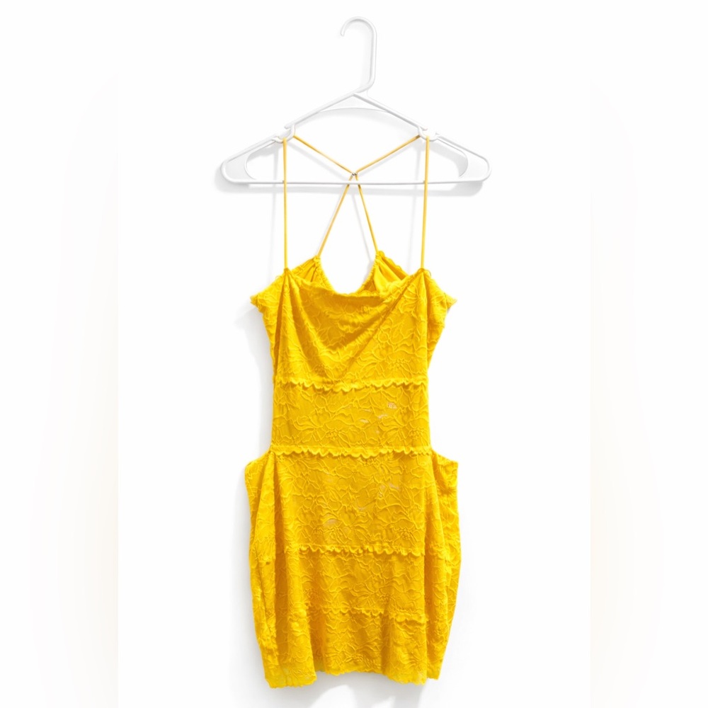 GUESS Yellow Lace Bodycon Dress L Strappy Mini Fitted Summer